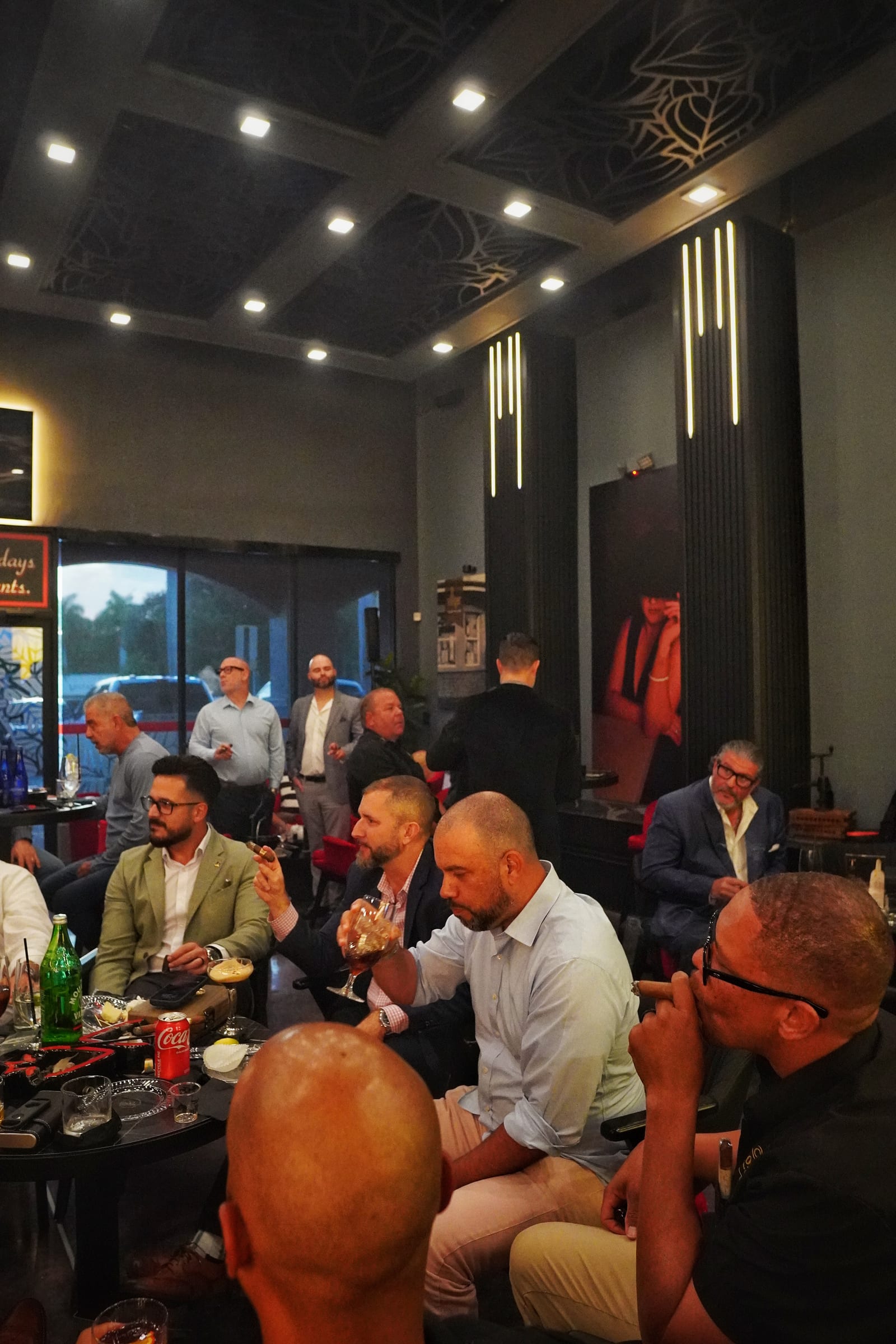 A full room of guests at Sabor Havana cigar lounge in Doral, Miami